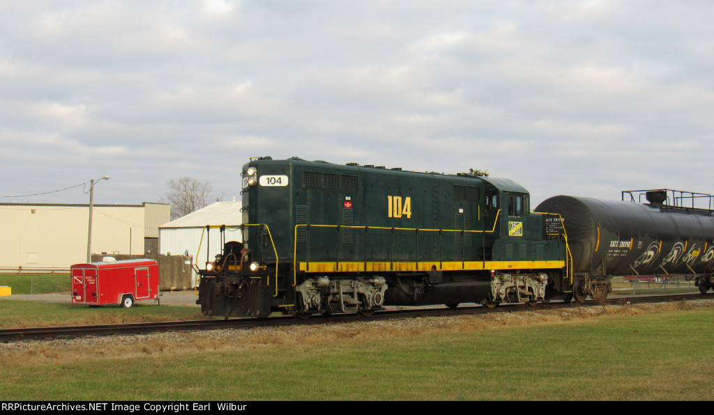 Ohio South Central Railroad (OSCR) 104